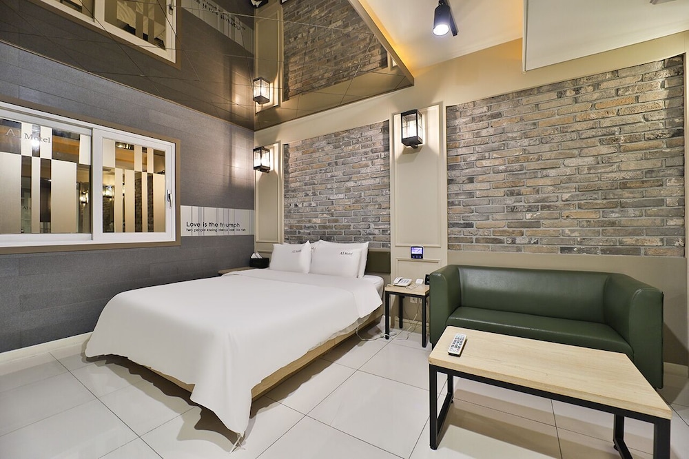 Standard Room, 1 Double Bed - Photo 4