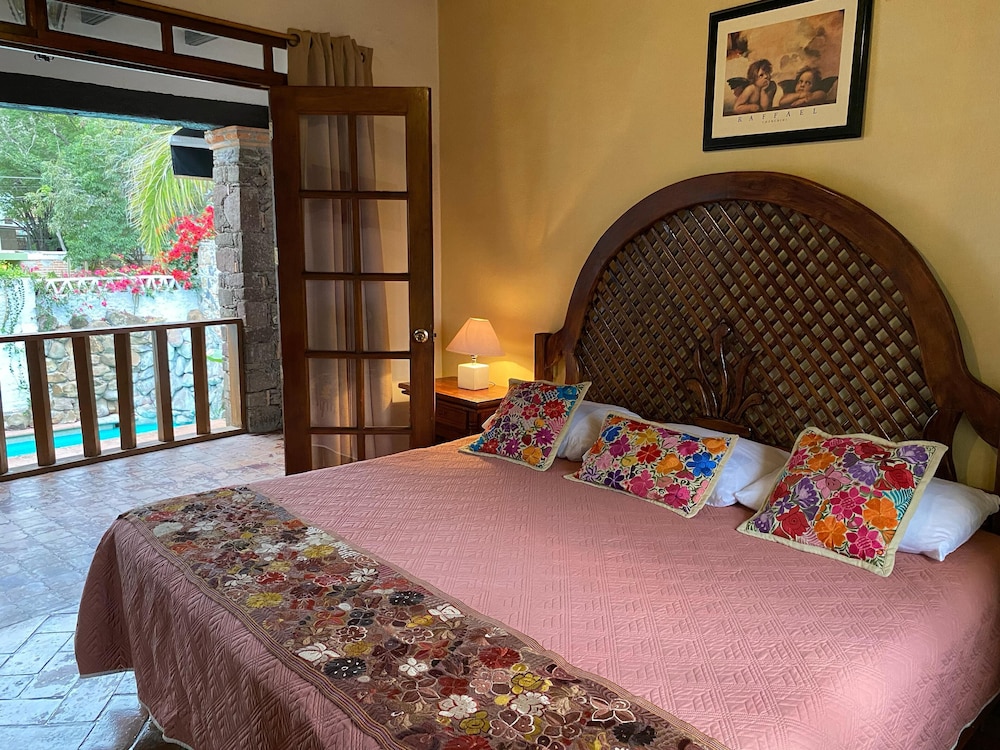 Traditional Single Room