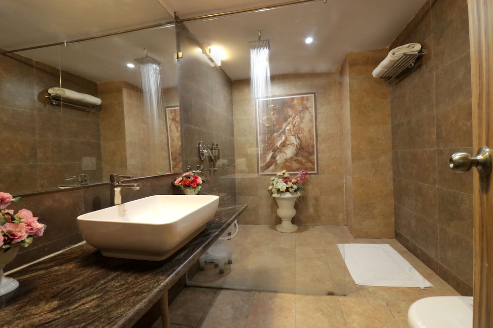 Royal Suite - Photo 5