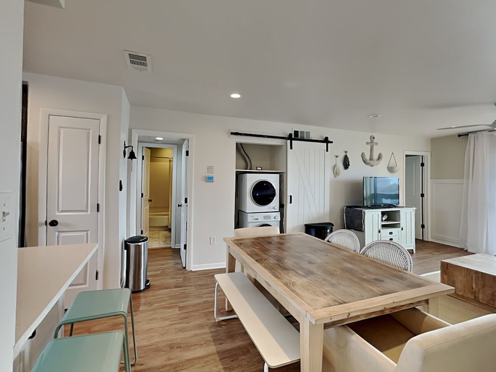 Condo (#7C - No Pets)