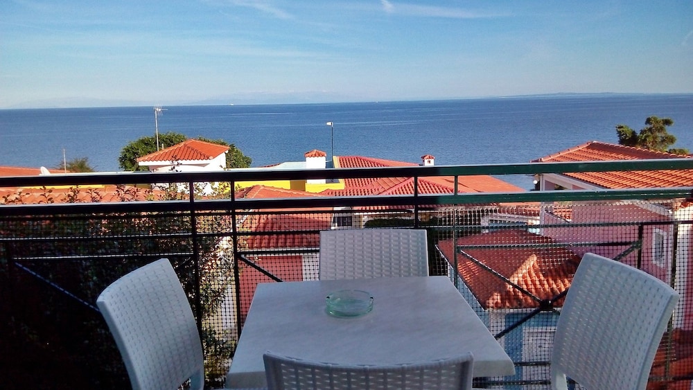 Double or Twin Room, Sea View - Photo 7