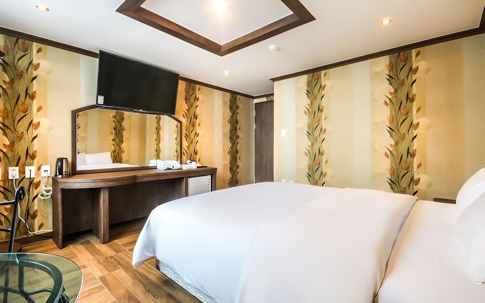 Room (Special Room) - Photo 2