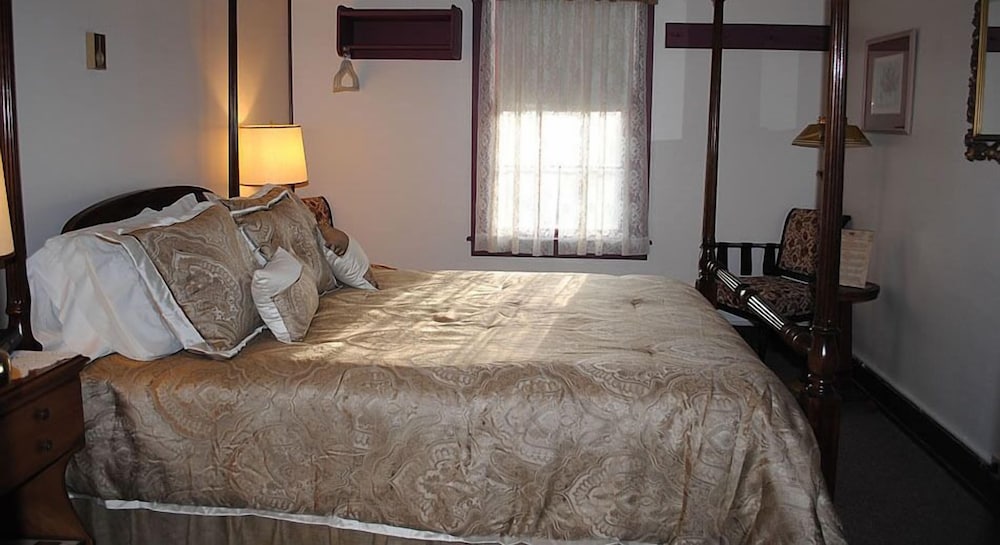 Basic Double or Twin Room, Accessible, Ground Floor photo 1
