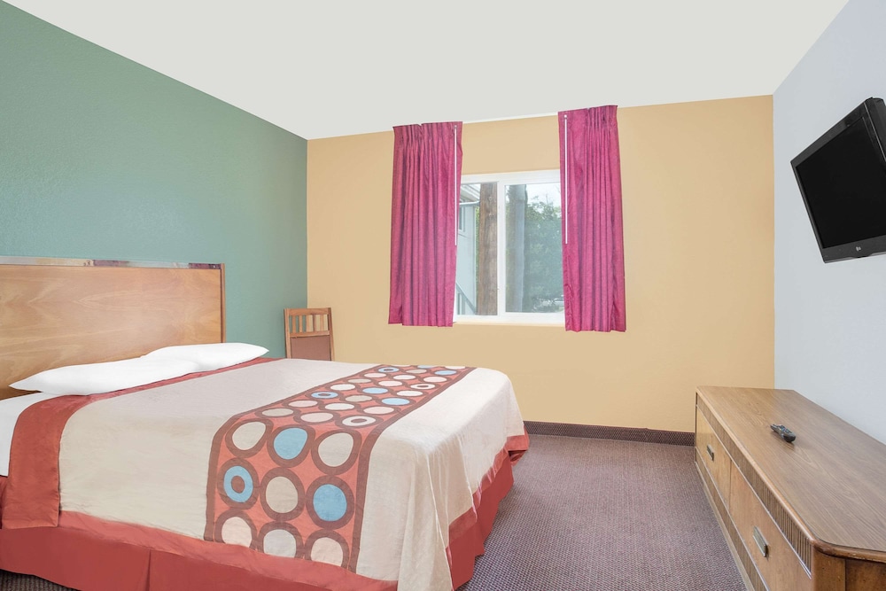 Comfort Suite, 2 Queen Beds, Non Smoking, Microwave - Photo 1