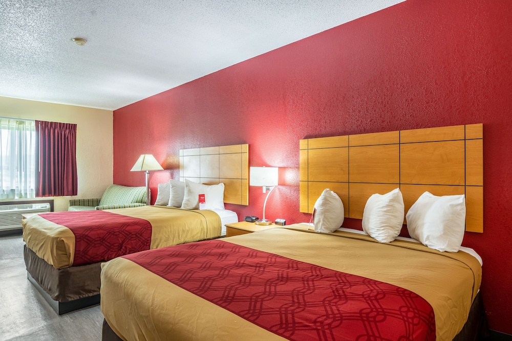 Efficiency, Room, Multiple Beds, Non Smoking - Photo 2