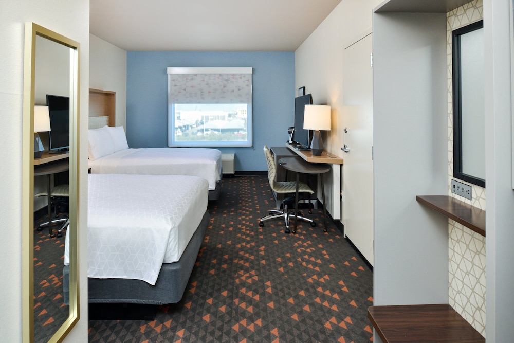Standard Room, 2 Queen Beds, Accessible (Communications) - Photo 2