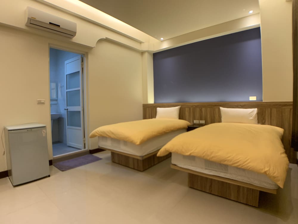 Standard Twin Room (With window) photo 1