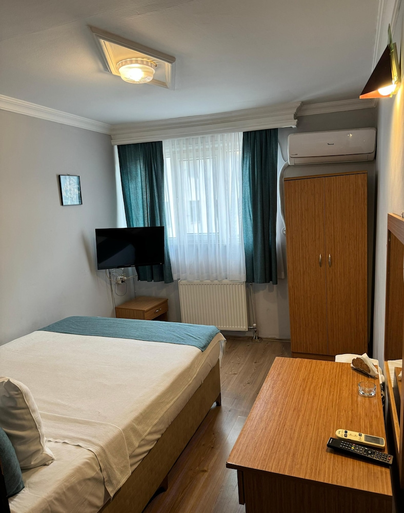 Economy Room, 1 Double Bed, City View