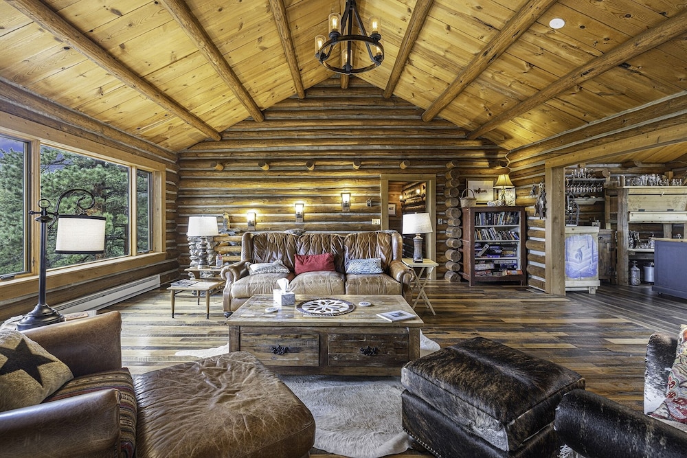 Cabin, 3 Bedrooms photo 2