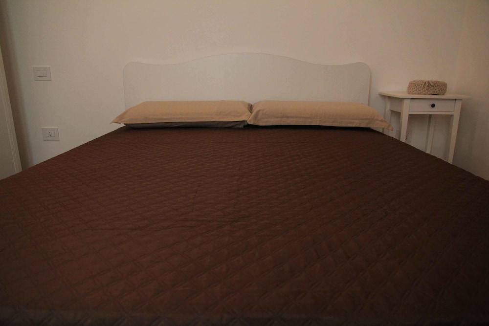 Comfort Apartment, Tower