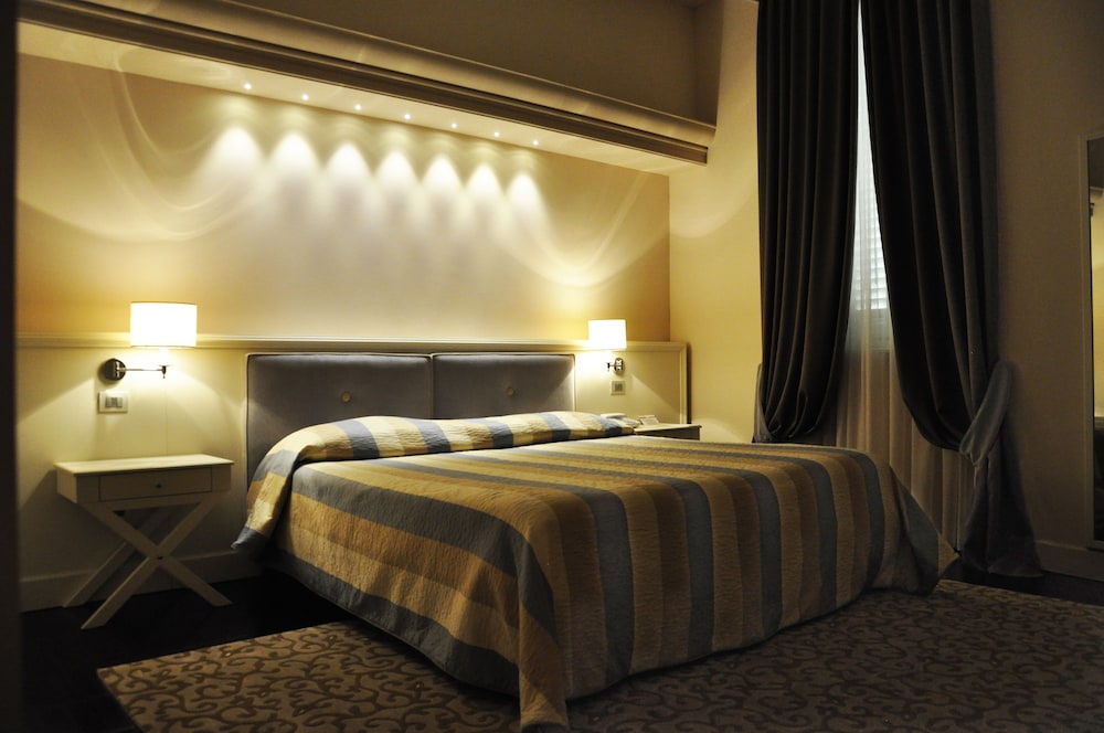 Superior Double Room Single Use photo 3