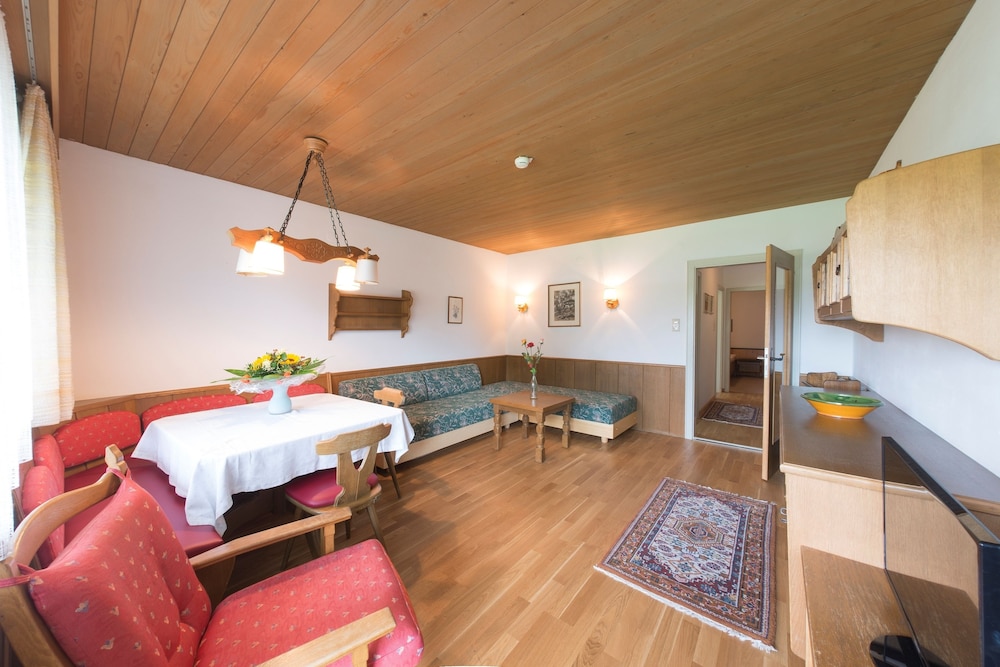 Family Suite (Tiroler Haus) photo 2