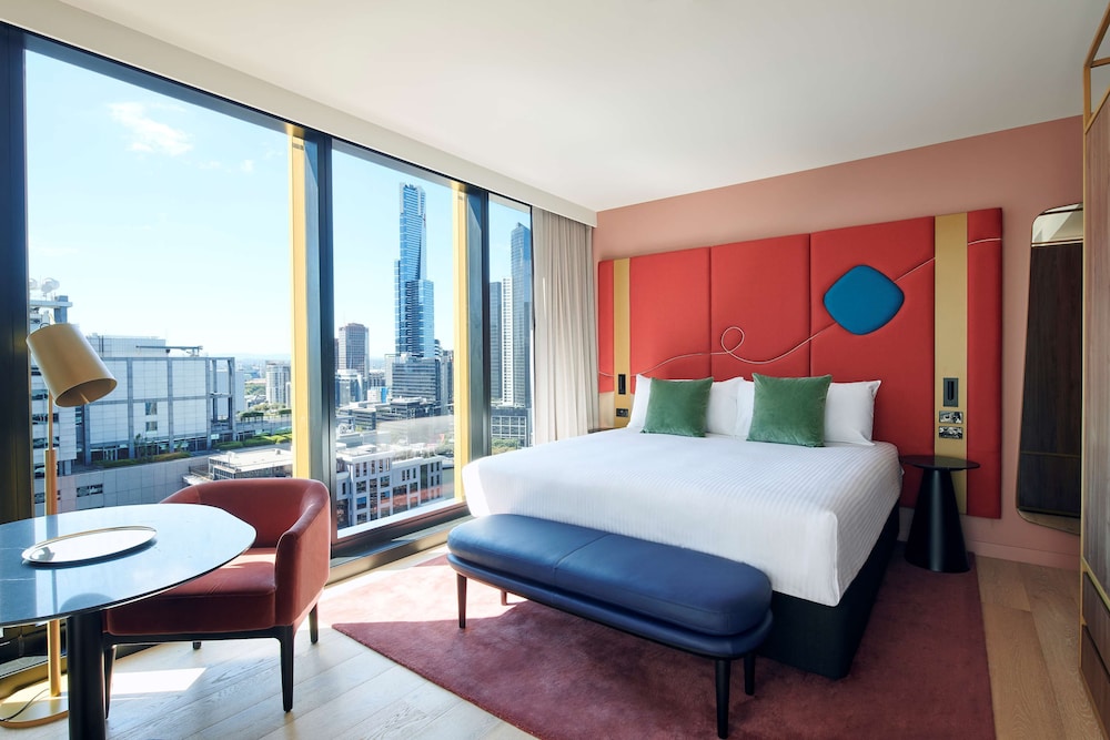 Altitude View King or Twin (Weekly Housekeeping)