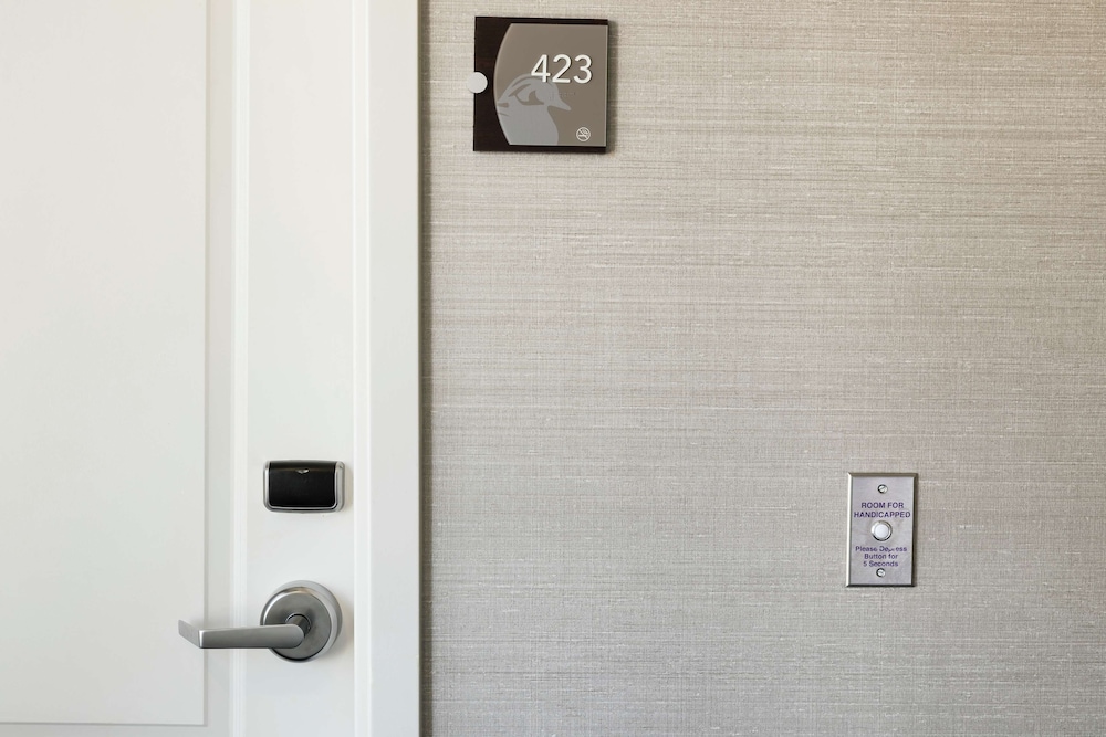 Suite, 2 Queen Beds, Accessible (Hearing) - Photo 2