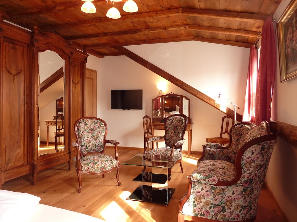Heinrich Fischer Room photo 2