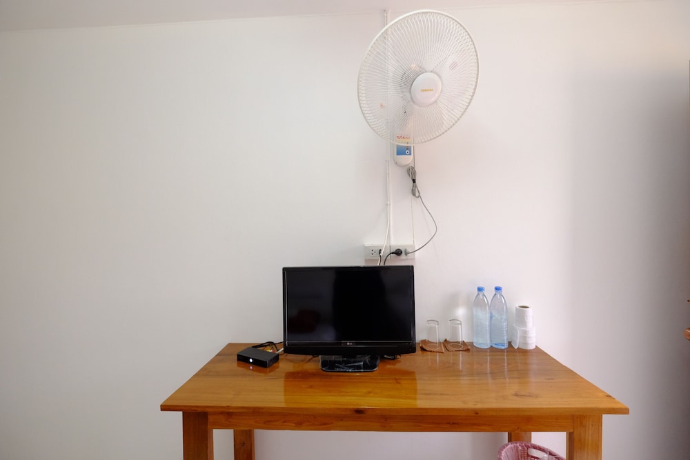 Standard Twin Room photo 3
