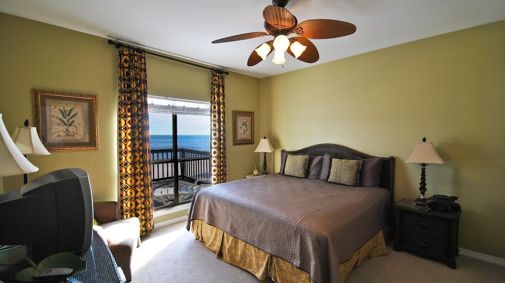 House, Multiple Beds (Beach Break - 105 Tristan Ct) photo 1