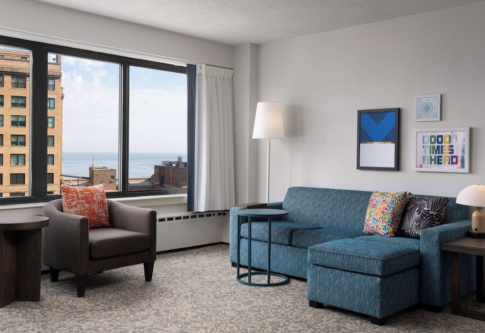 Superior Suite, 1 King Bed with Sofa bed, Lake View
