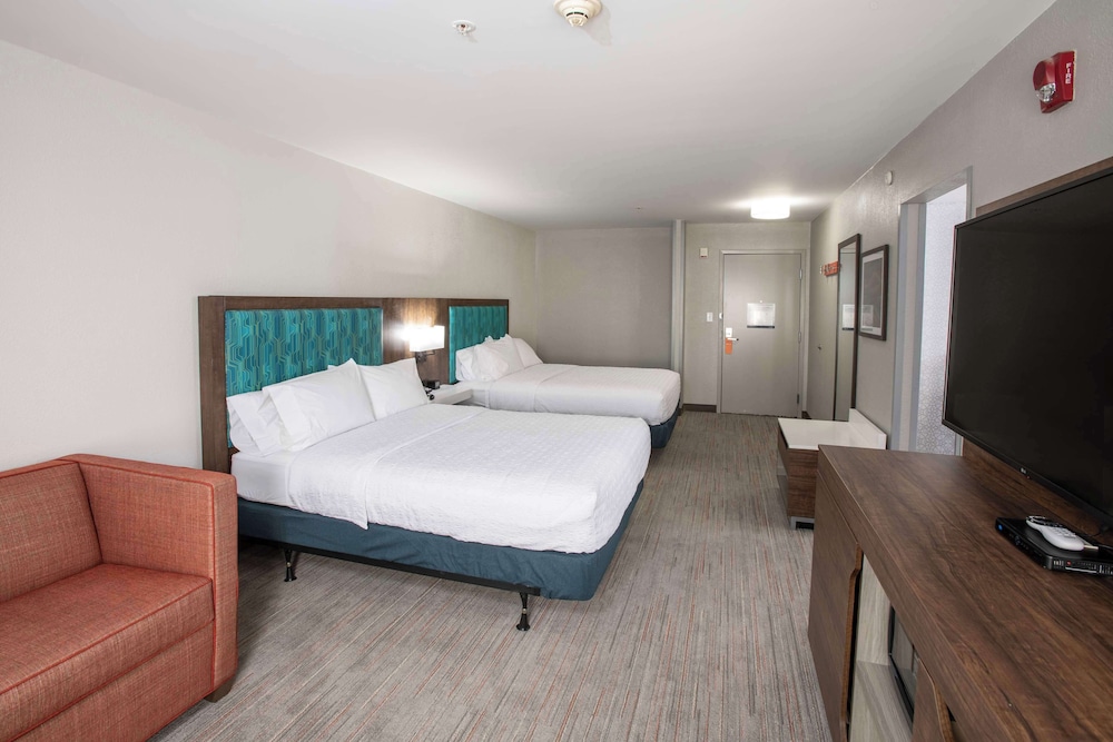 Room, 2 Queen Beds, Accessible - Photo 1