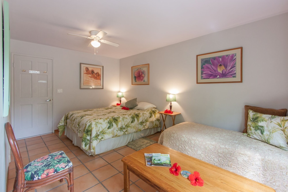 Kahuna Banyan View, 1 Queen Bed and 1 Twin Bed, Private Bathroom