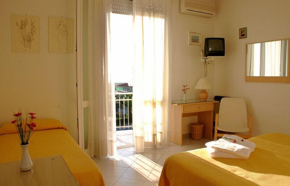 Triple Room, Balcony