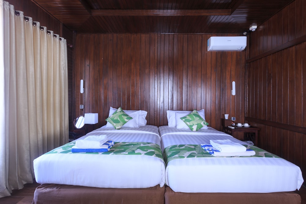 Family Villa, 2 Bedrooms, Private Pool, Beachfront photo 2