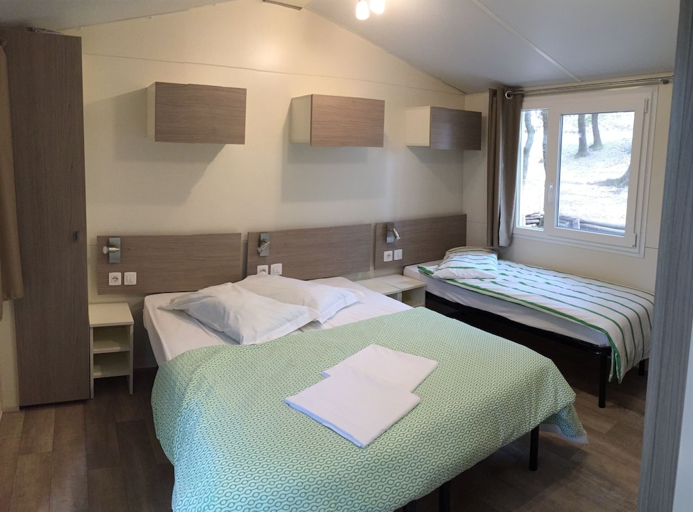 Dreibettzimmer