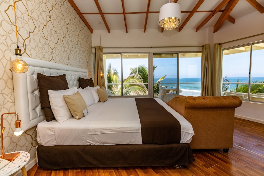 Royal Suite, 1 King Bed, Private Pool, Sea View photo 1