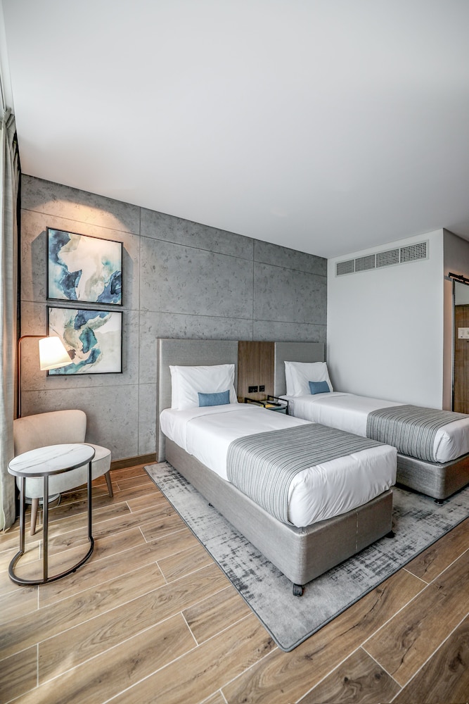 Superior Room, 1 Twin Bed, City View photo 3
