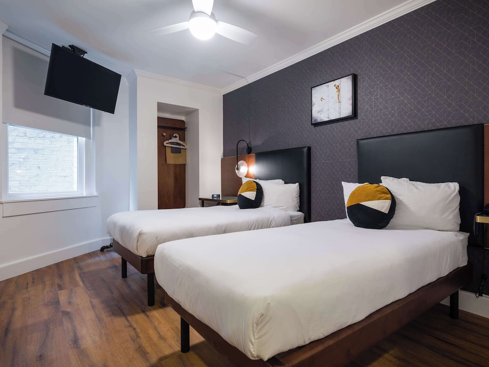 Classic Room, 2 Twin Beds - Photo 1