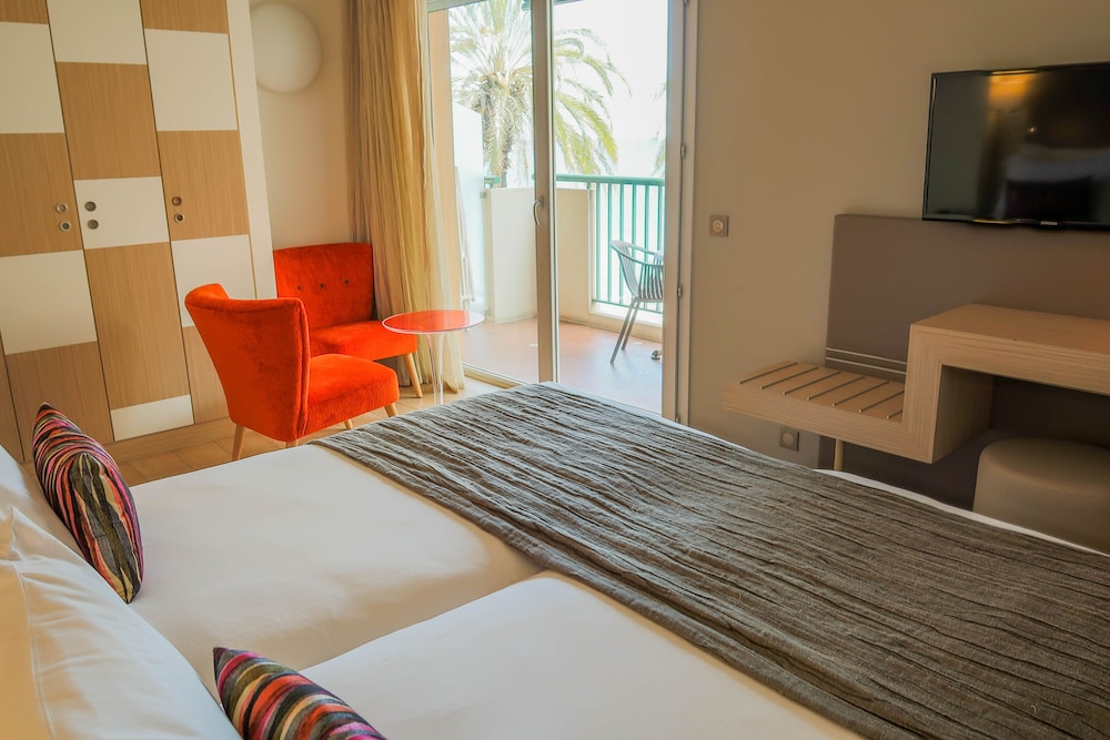 Double Room, Lateral Sea View
