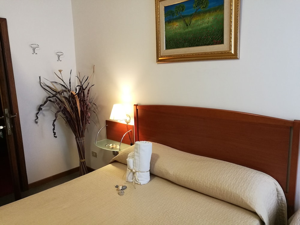 Classic Double Room photo 3