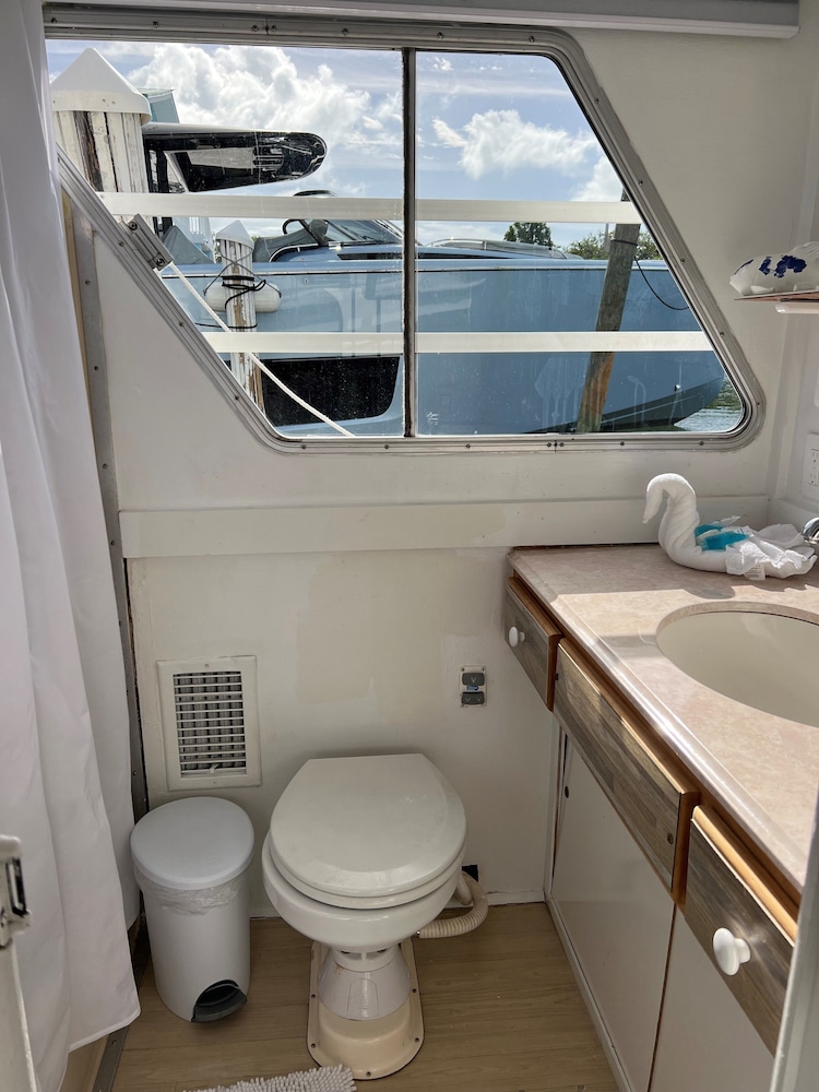 The Starfish: Quaint Bungalow, 1 Bedroom, Bay View, photo 6