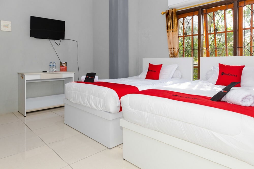 Twin Room (Reddoorz) photo 1