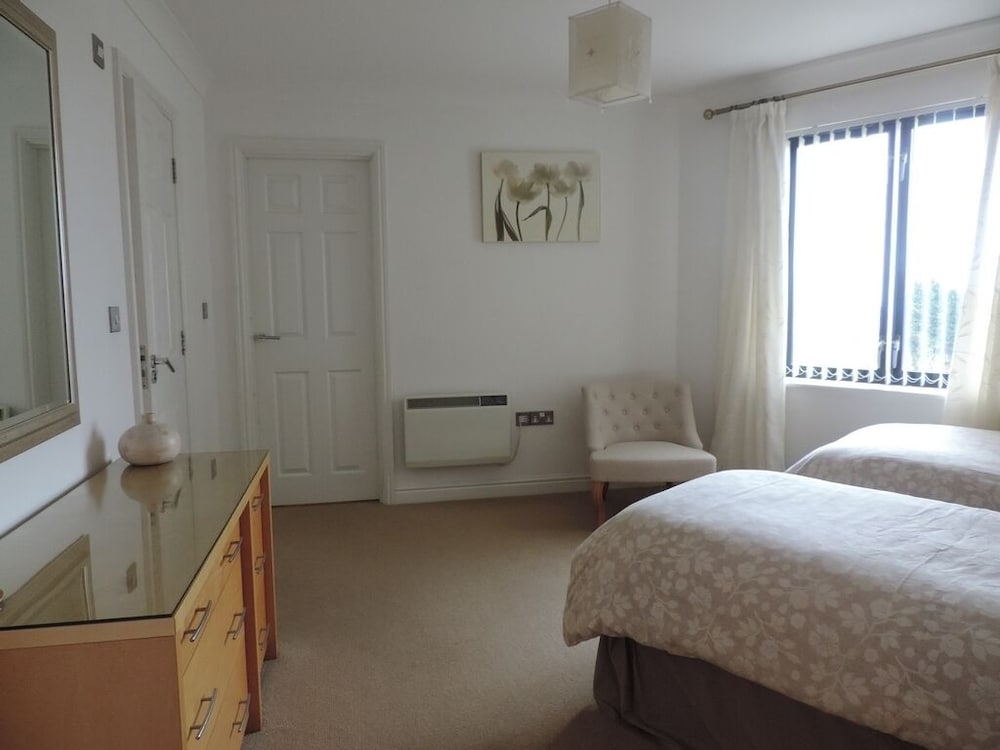 Luxury Apartment, Private Bathroom, Sea View photo 2