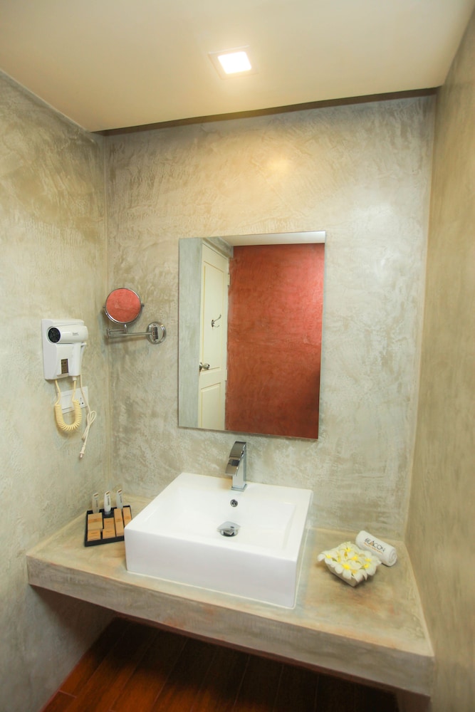 Deluxe Room, Sea View photo 2