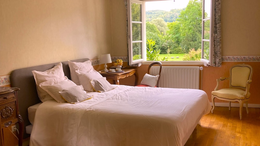 Deluxe Double Room, Garden View photo 1