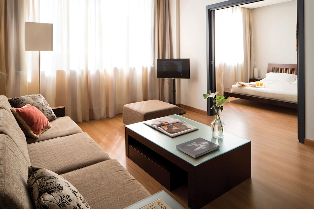 Suite, Multiple Beds, Non Smoking photo 2