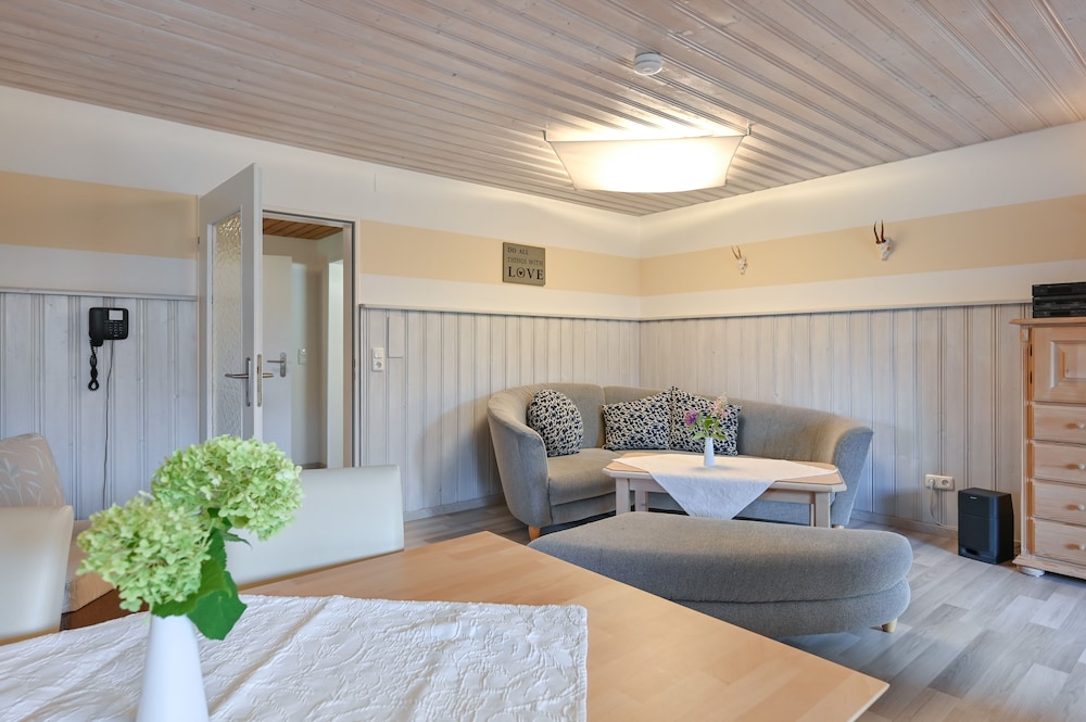 Comfort Condo, 2 Bedrooms, Garden Area