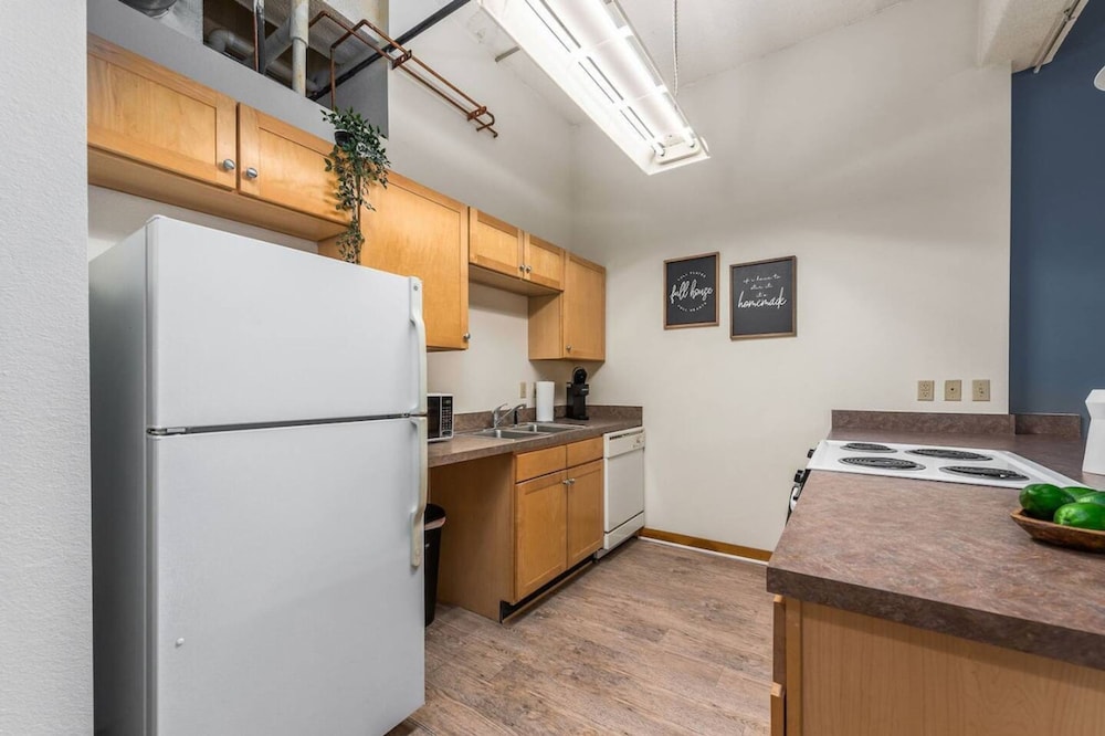 Apartment photo 2