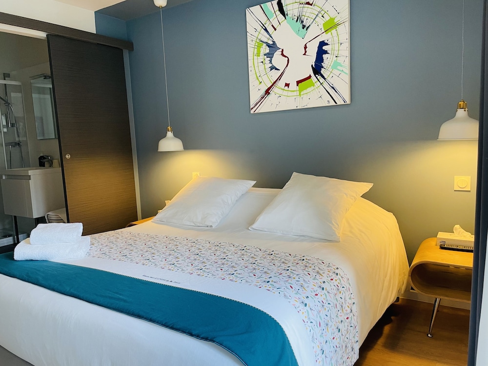 Deluxe Room - Photo 1