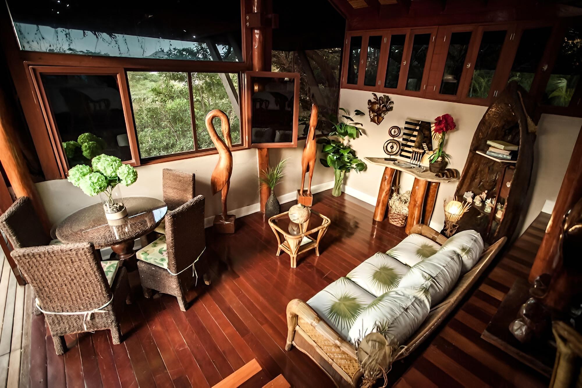 Luxury Cabin, 1 King Bed, Non Smoking photo 2