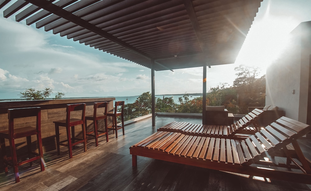 Suite, Lagoon View - Photo 3