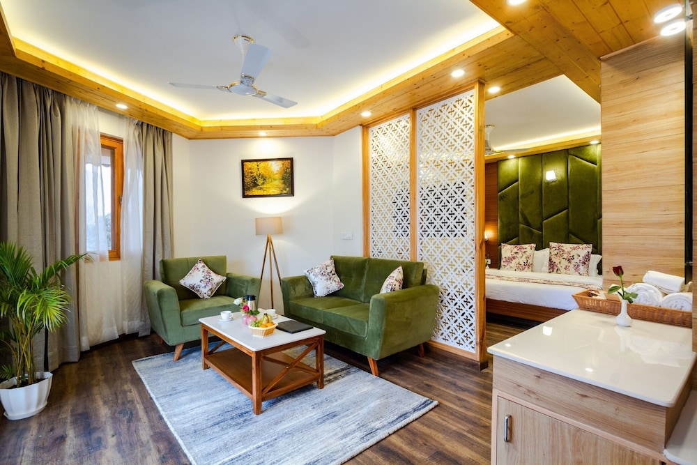Luxury Room photo 1
