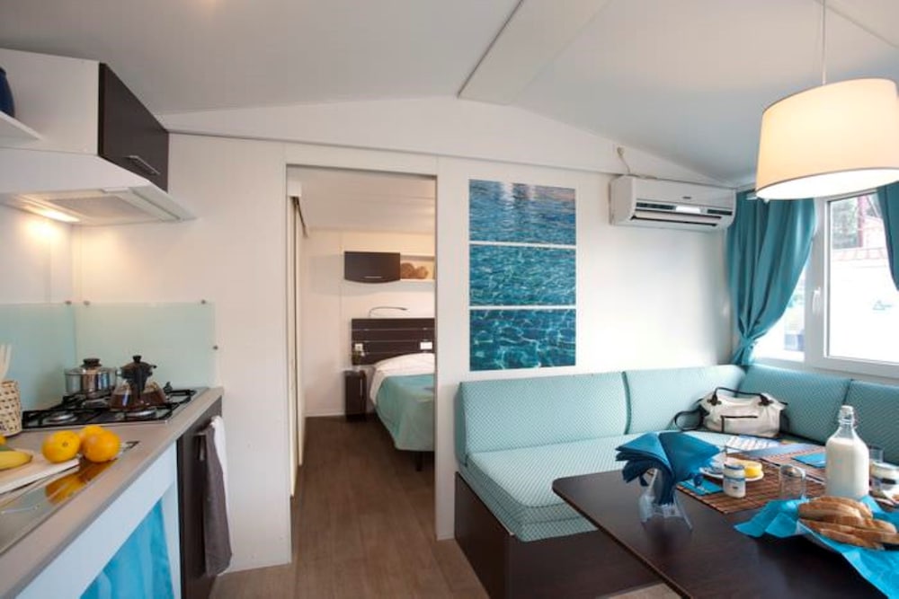 Standard Mobile Home, 2 Bedrooms photo 1