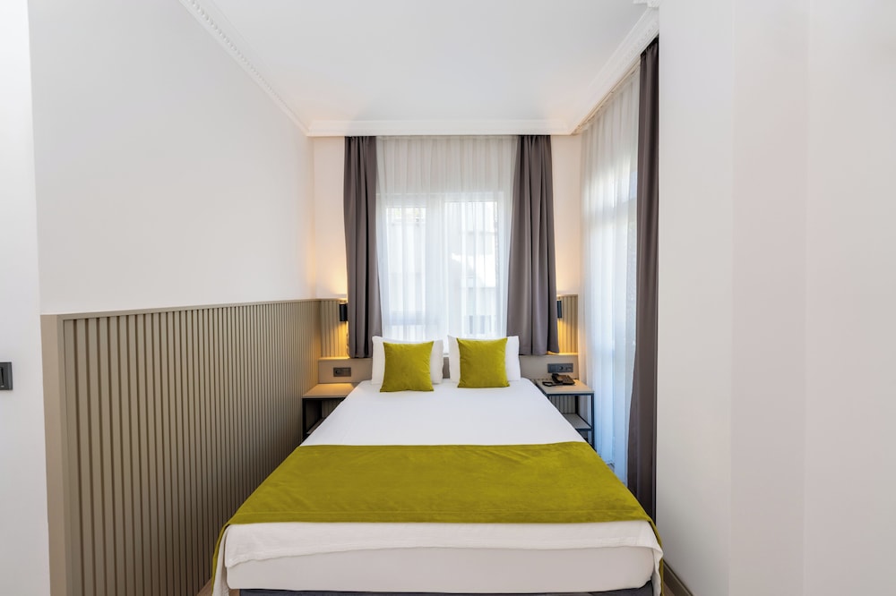 Standard Room photo 3