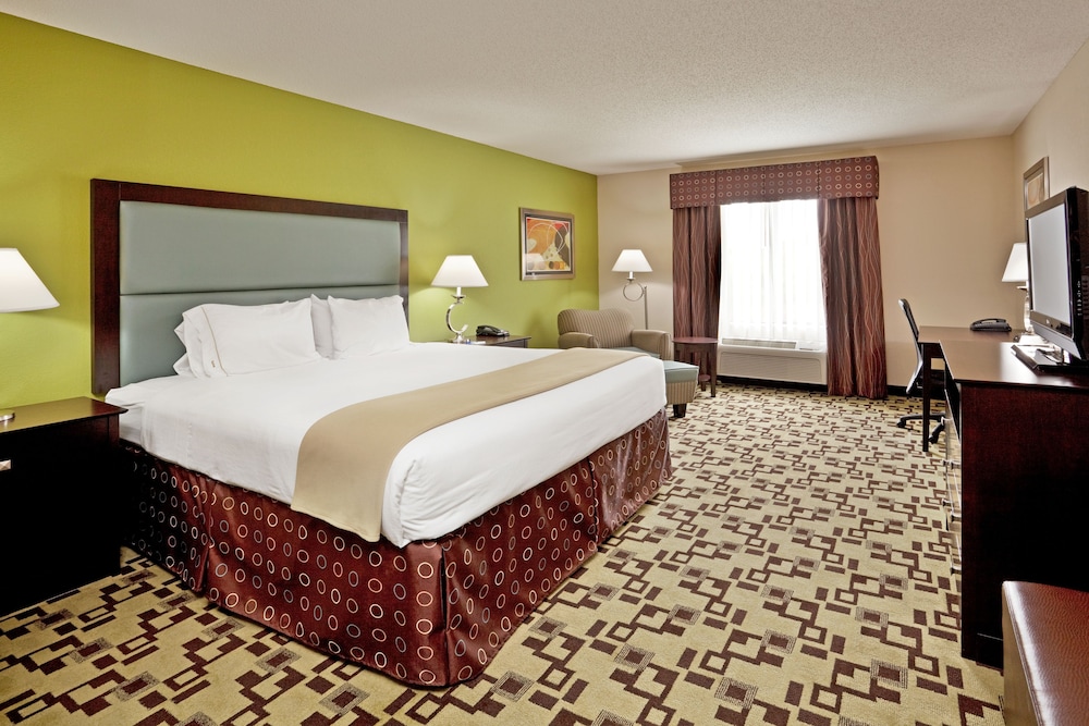 Standard Room, 1 King Bed, Accessible (Comm, Accessible Tub) - Photo 1