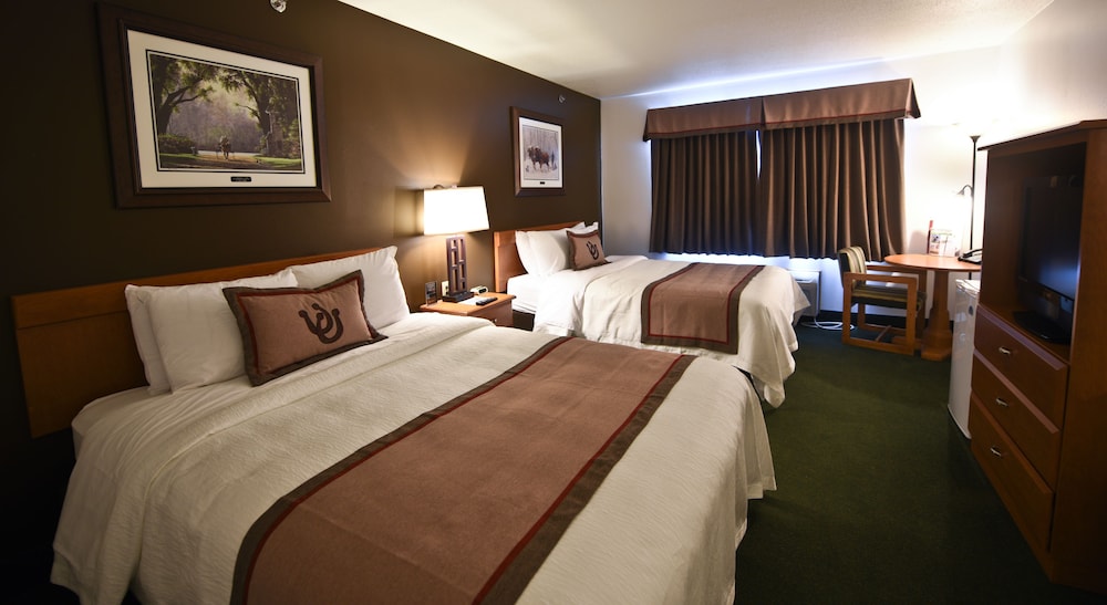Double Room, 2 Queen Beds photo 1