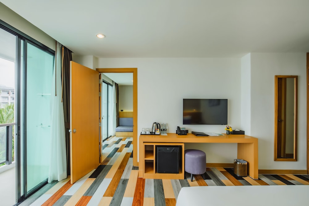 Connecting Deluxe Rooms with Balcony photo 3