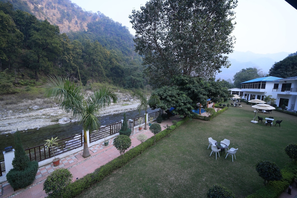 Luxury Room, 1 Queen Bed, River View photo 3